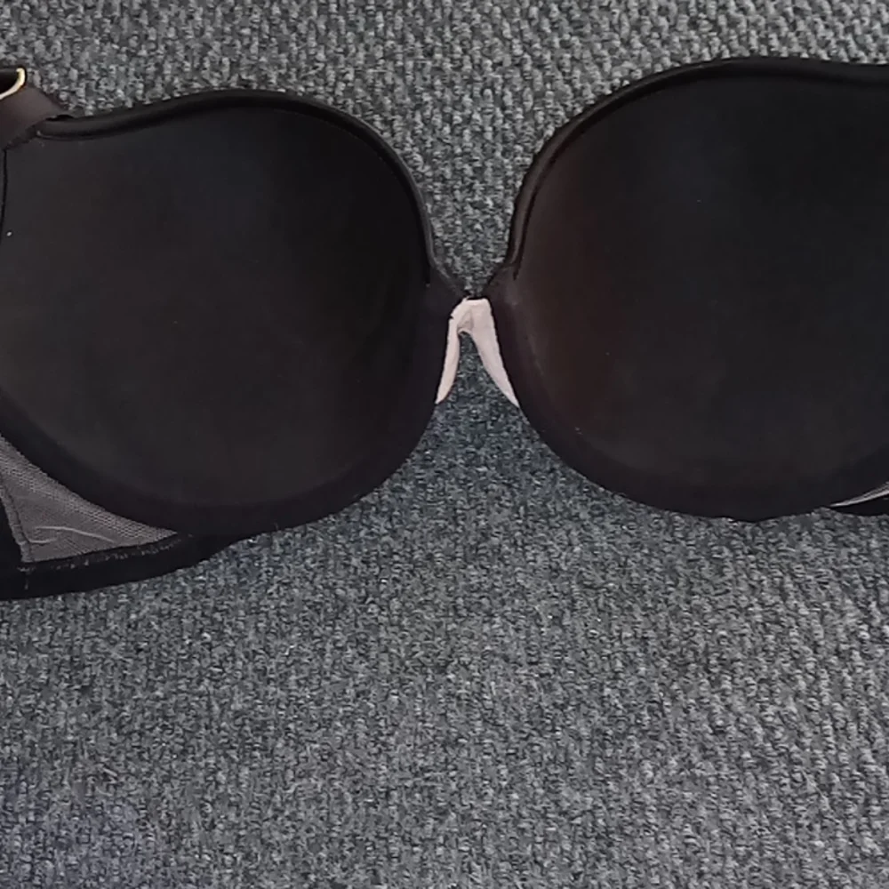 Victoria's Secret Very Sexy Padded Demi Bra 32DD